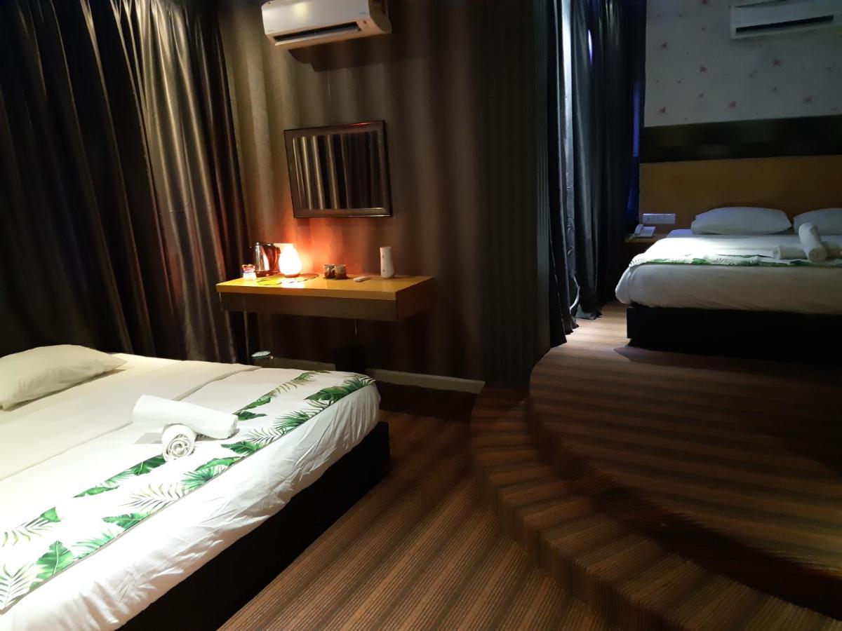 Grandeur Hotel And Spa Malacca Exterior foto